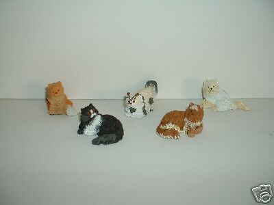 1204 Long Hair Cat Great w Dept 56 & Byers Choice Scene  