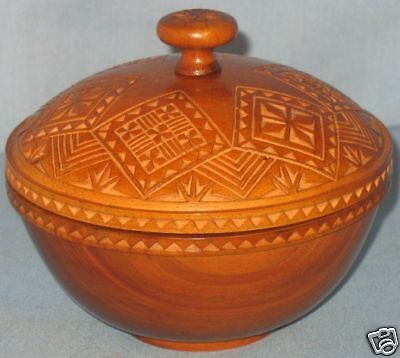 WOODEN HAND CARVED ART BOWL YUGOSLAVIA W/COVER TABLE  